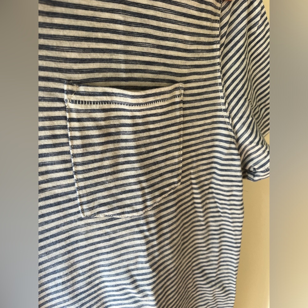 CONVERSE Blue/White Striped Short Sleeve T-Shirt with Accent Button Size: XL